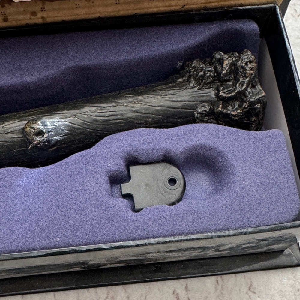 Harry Potter Remote Control Wand - Picture 3 of 5